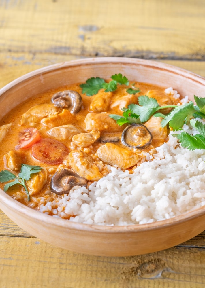 Easy Keto Coconut Chicken Curry