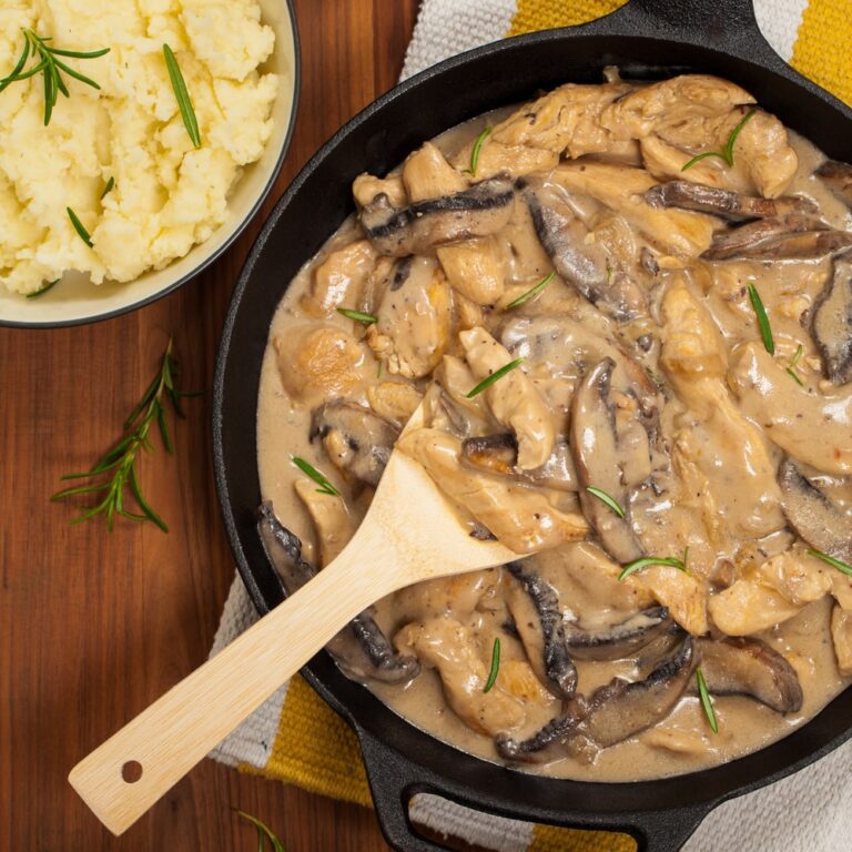 Keto Chicken and Mushroom Casserole (Low Carb)