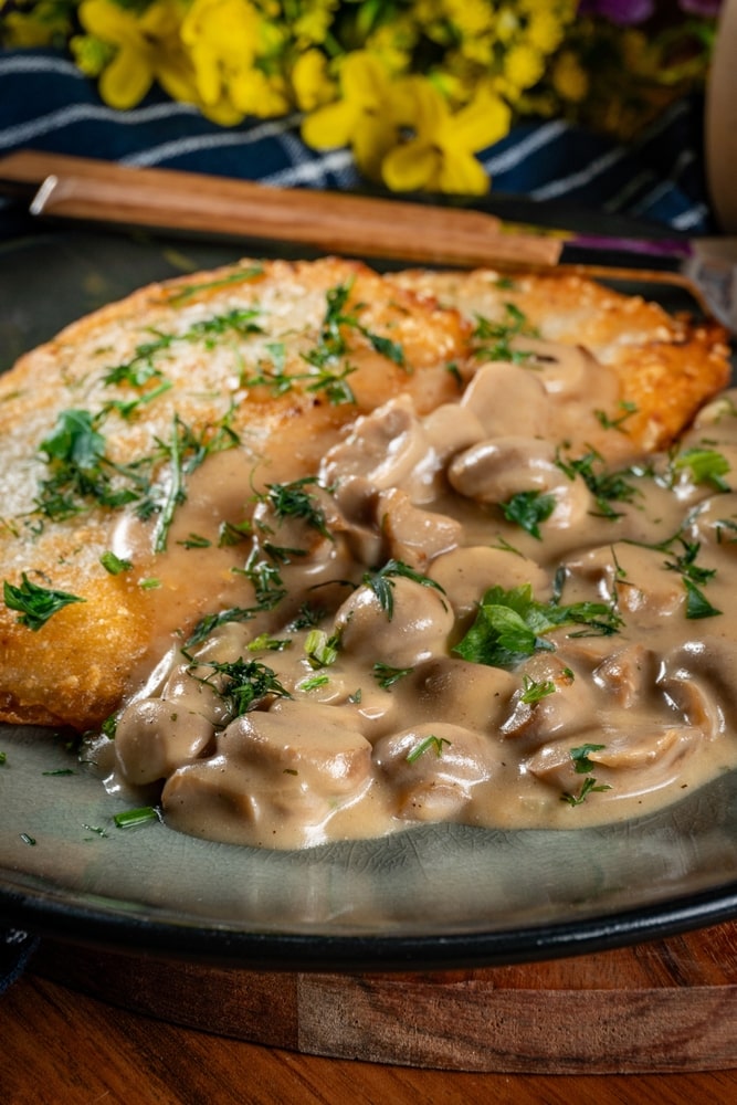 Easy keto chicken marsala