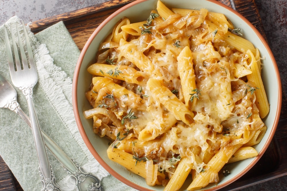 Best Crockpot Buffalo Chicken Pasta