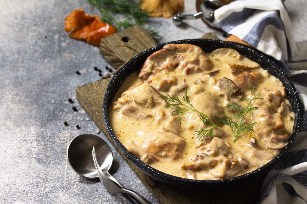 Easy Crockpot Chicken With Cream Of Mushroom Soup