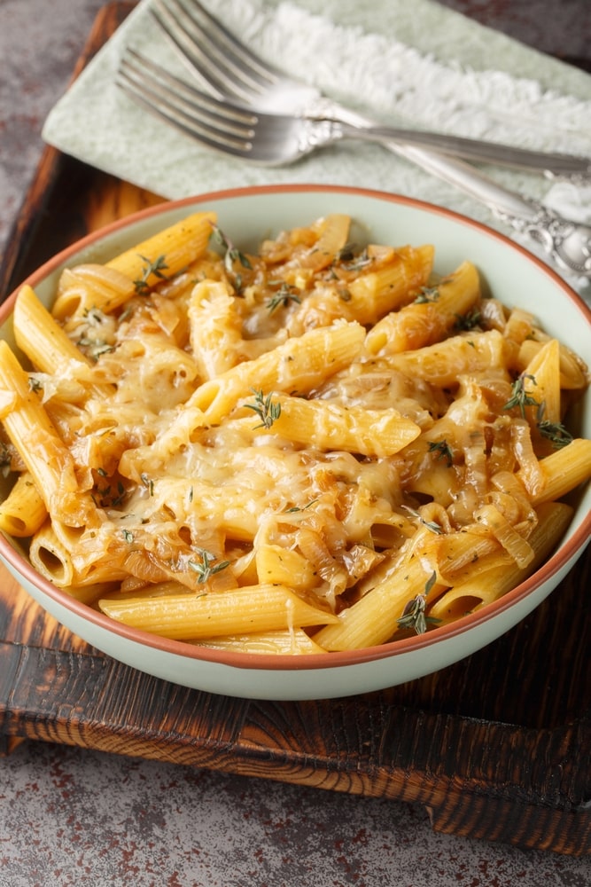 Flavorful Crockpot Buffalo Chicken Pasta